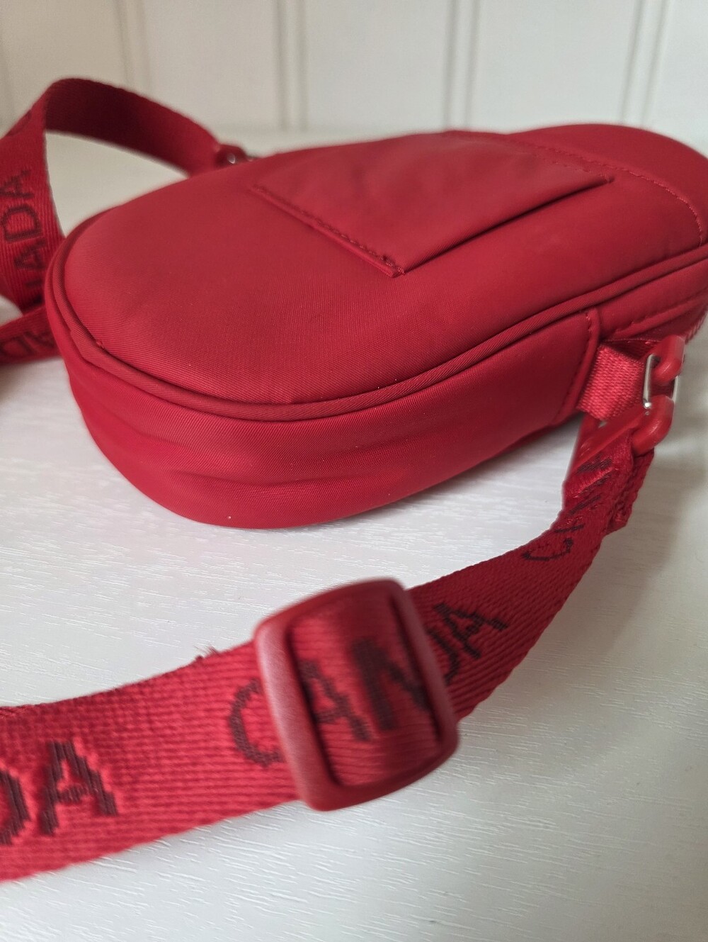 Lululemon Team Canada 22 Future Legacy Crossbody Bag Crimson Red - Picture 10 of 11